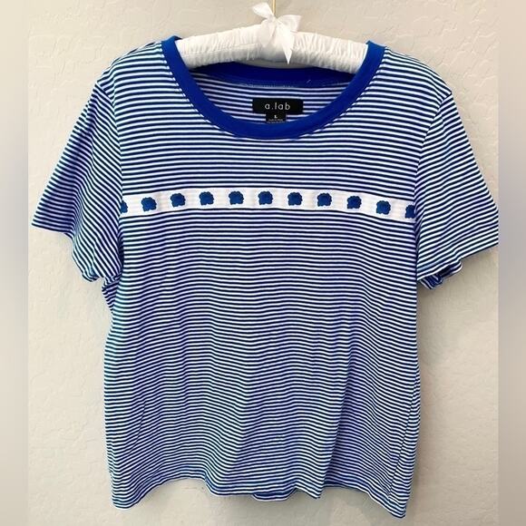 A.LAB | Blue White Striped Cotton Floral Graphic Short Sleeve Tee | Large - Picture 1 of 6